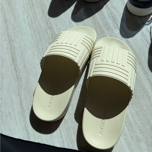 Bottega Veneta Ivory Slide Sandals
